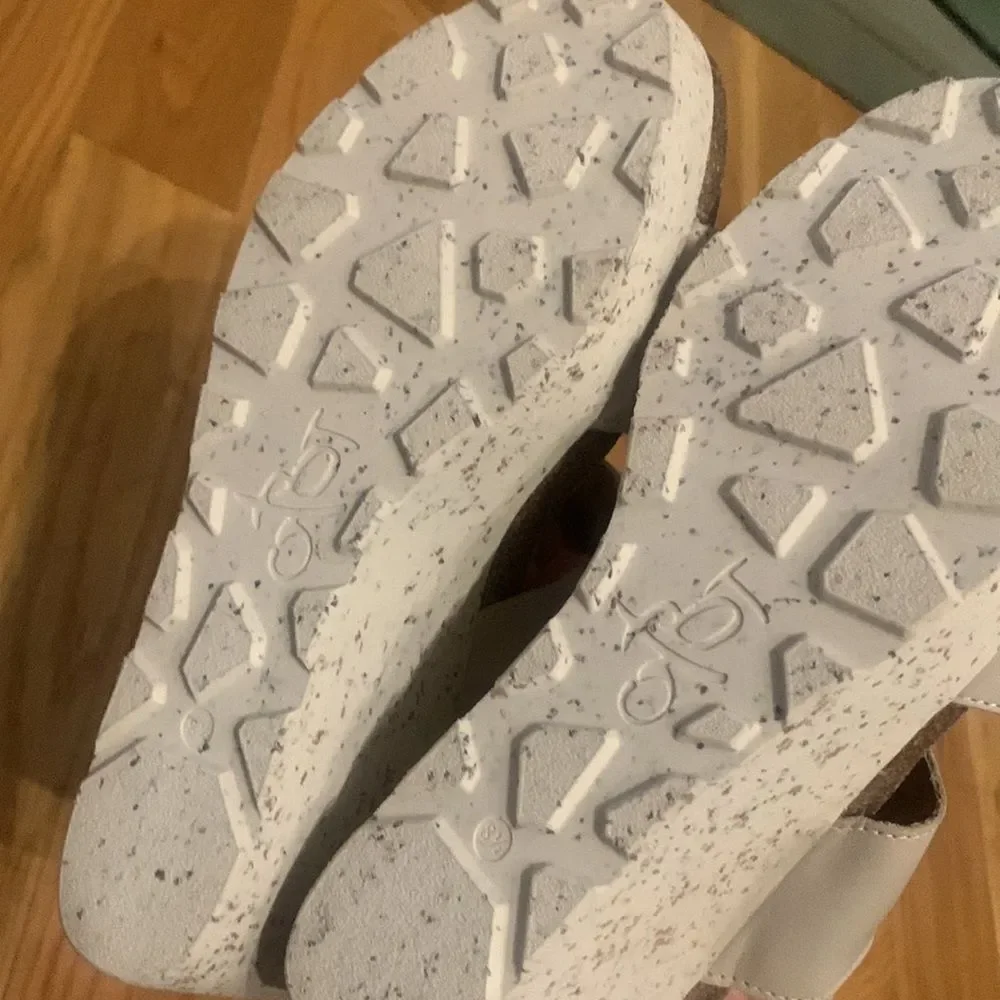 OTBT Fair Isle Women's Wedge Sandals Size 8.5 Grey Leather Cork Platform Chain